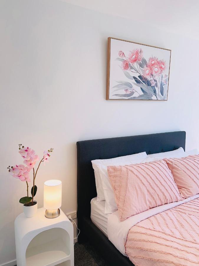 Walking Distance To Riverside Market & Hospital Κράισττσερτς Εξωτερικό φωτογραφία